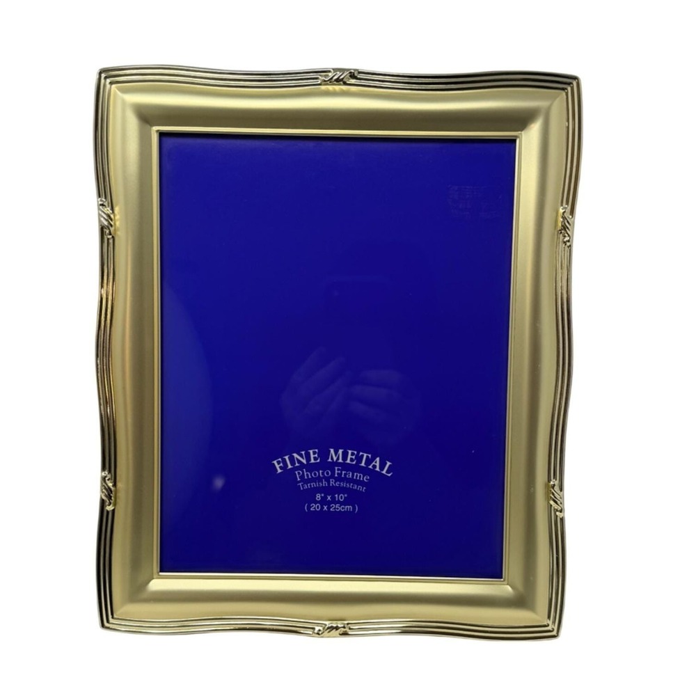 Vintage Gold Tone Ornate Picture Frame 8x10 Velvet Back Tabletop Wall 1980s‎